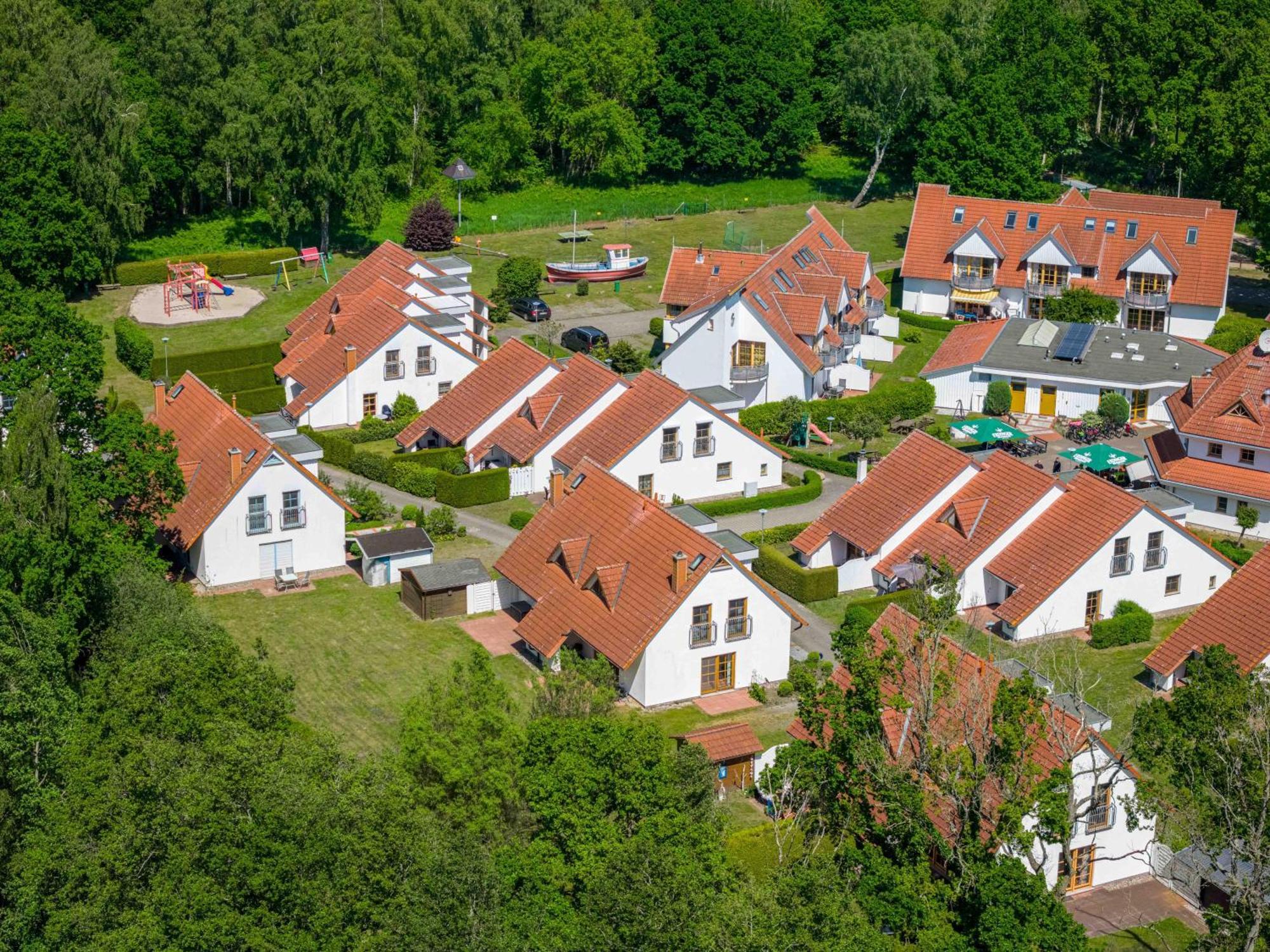 Ferienpark Freesenbruch Wohnung 2 6 - Windrose Zingst Eksteriør billede